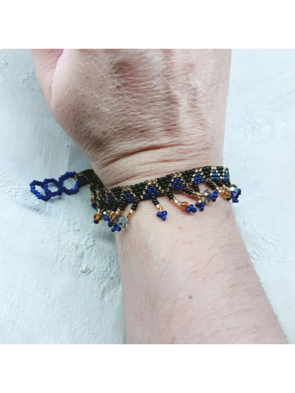1026mc. Black Glass Bracelet